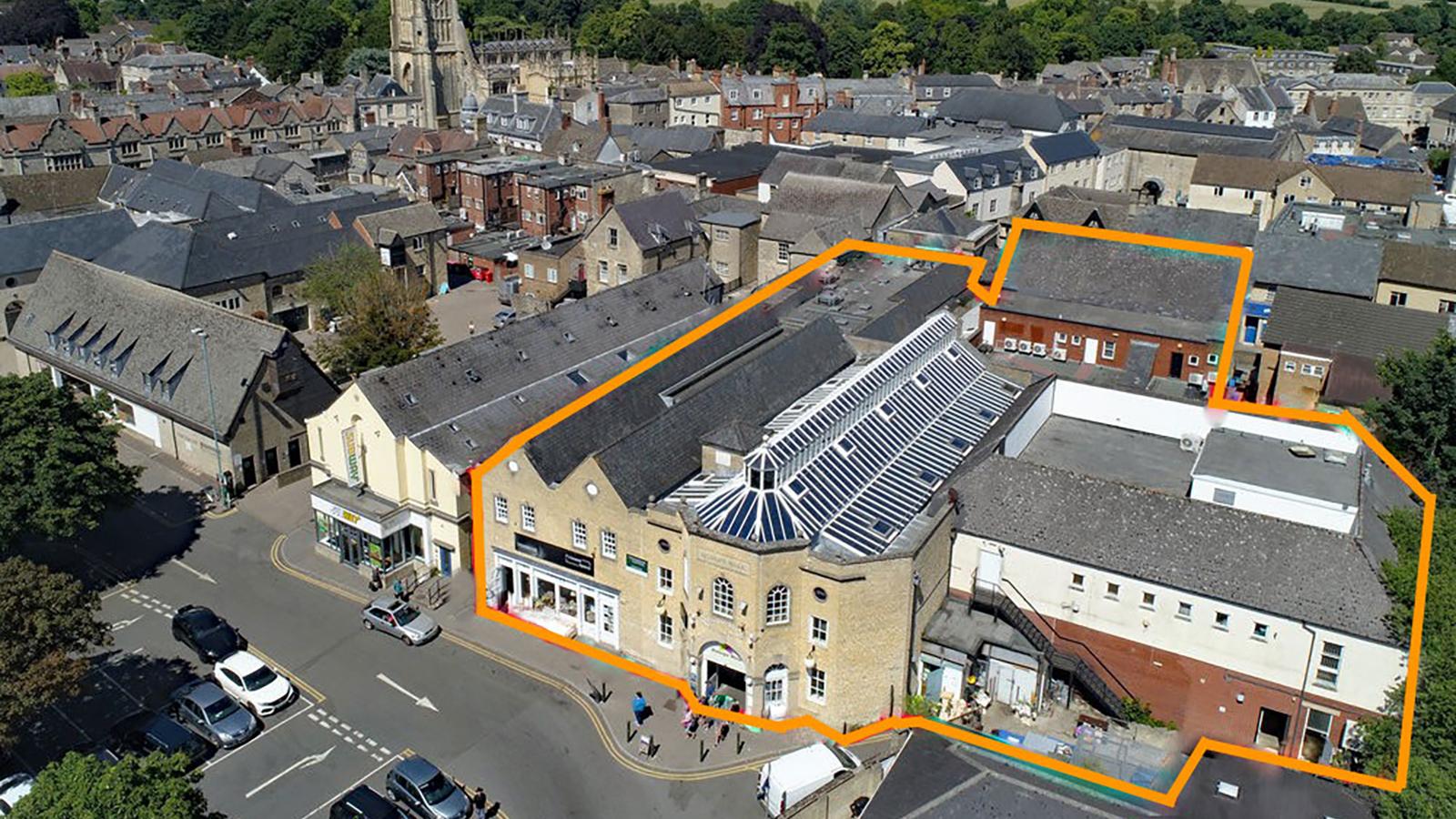 Bishops Walk Shopping Centre Cricklade Street Cirencester Gloucestershire GL7 1JH